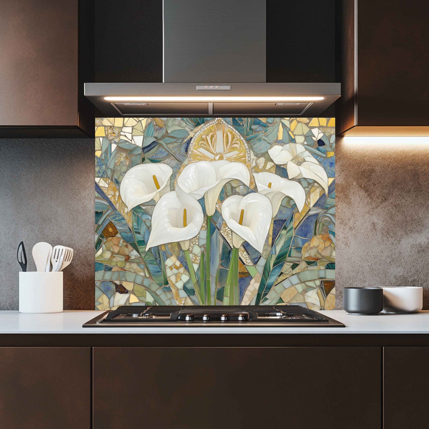 Kitchen with a decorative glass splashback featuring white flowers and abstract patterns.